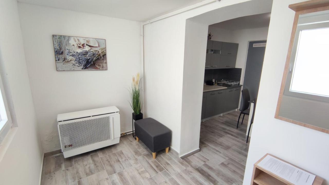 Freedom-Fehervar Apartman Székesfehérvár Екстериор снимка